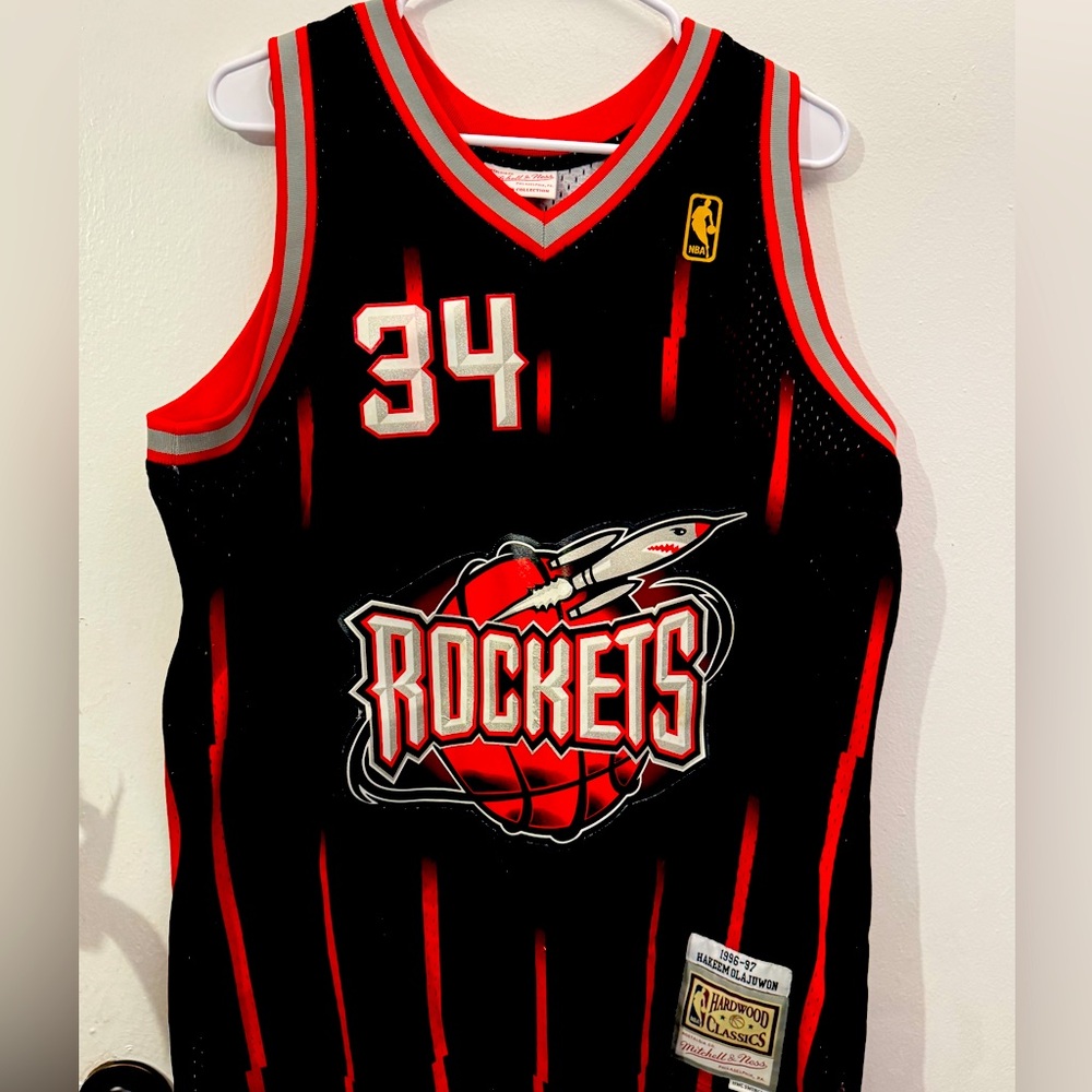 Size L Mitchell and Ness 90's Houston Rockets Hakeem Olajuwon Jersey Make Offer!